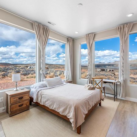 Page Arizona Border Town- Grand Serenity Room With Mesa Views Биг-Уотер Экстерьер фото